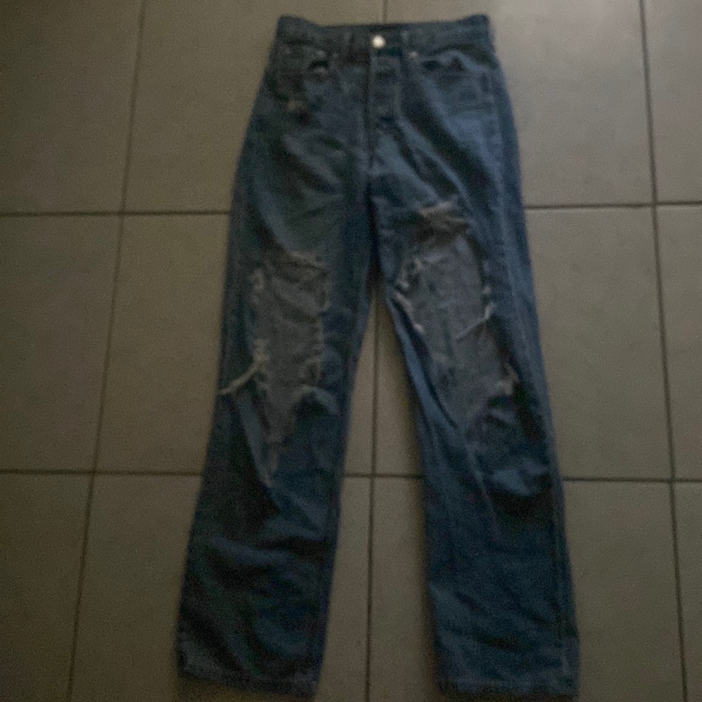 I am selling Aeropostale mom/ boyfriend jeans, color blue , and size 2 in womens